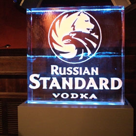 Logo-Eisfiigur Russian Standard